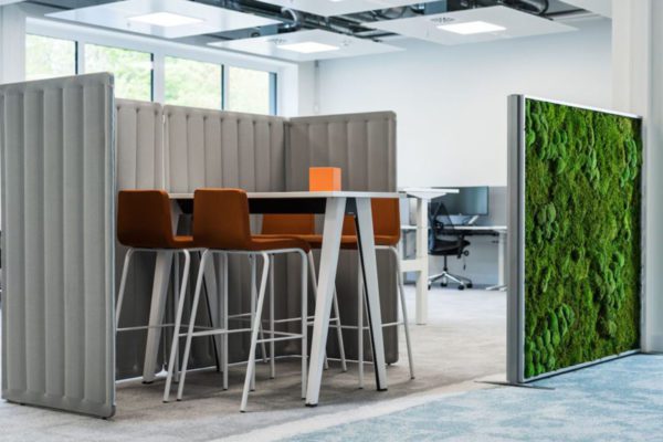 Büro Raumakustik verbessern, Schalldämpfer im Büro