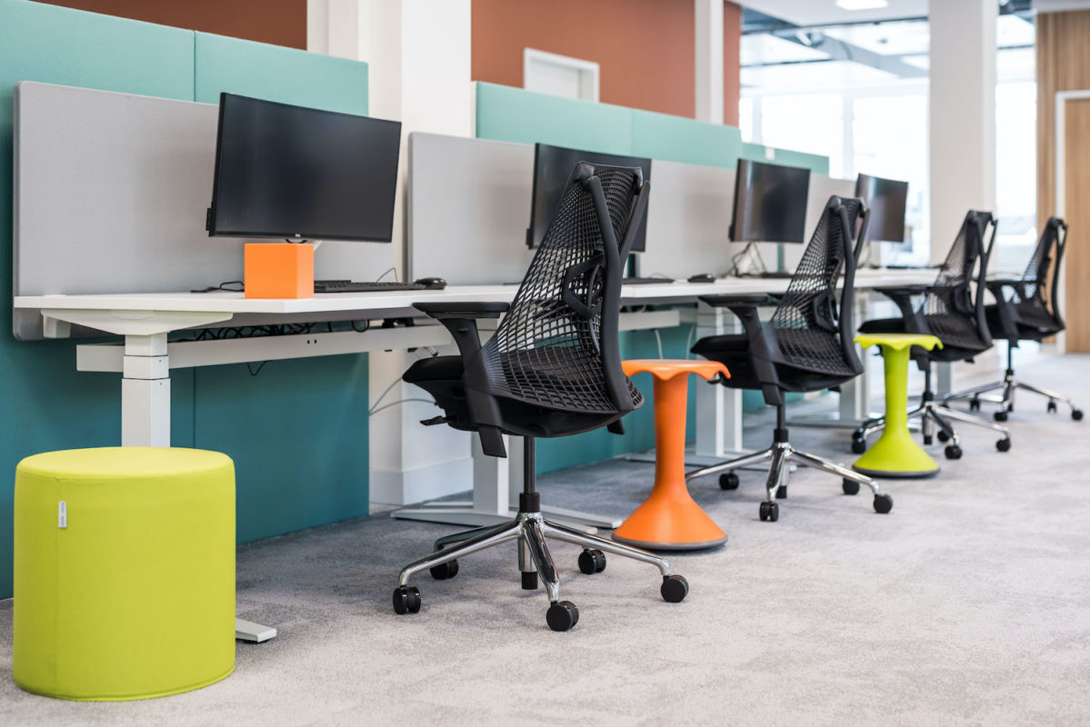 Arbeitsplatz Büro Quelle büroform